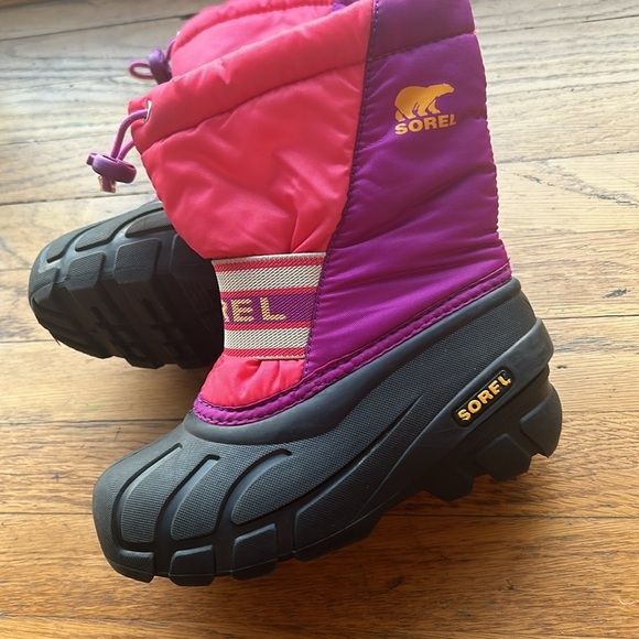 Sorel Cub Purple and Pink Insulated Pull On Winter Snow Boots Size 12 - Picture 4 of 10